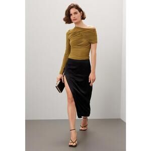 Atlein Green Asymmetrical Top Size 40 with Snags & Open Seam